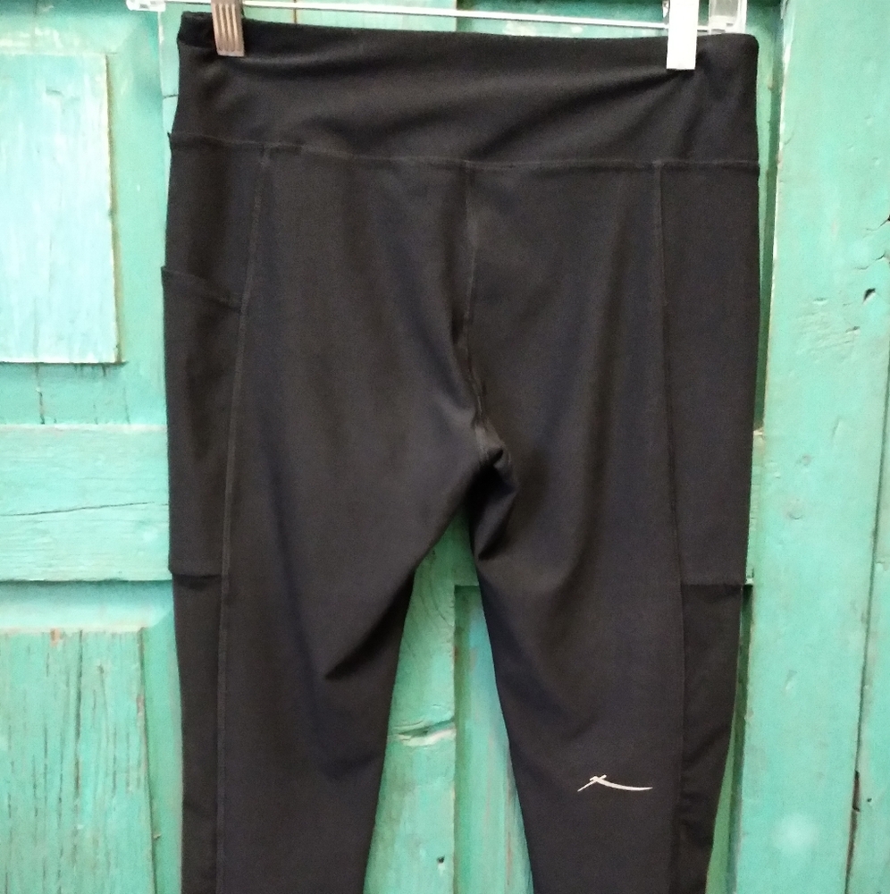 Women's X By Gottex Black Capri Leggings with Pockets& Mesh on lower Legs, Sz S
